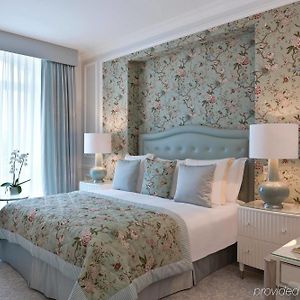 Superior Double Room Garden City Views